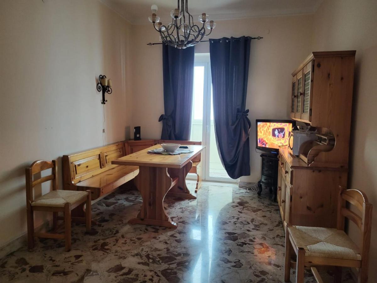 Hotel Vittoria Alata à Bari Extérieur photo